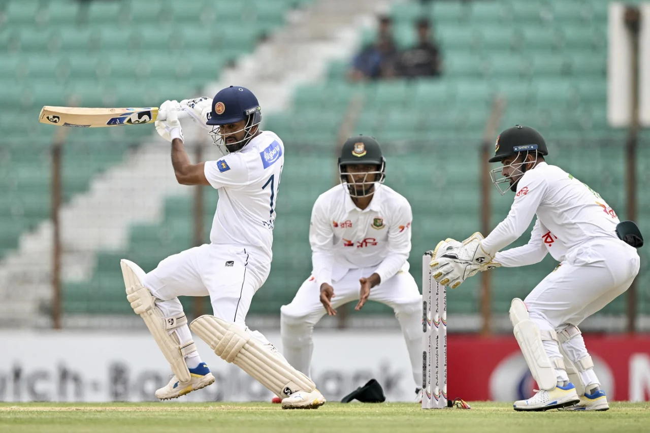 Top-order blitz puts Sri Lanka 314-4 in Bangladesh Test